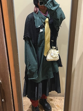 「古着のアイテム（シャツ/ブラウス、グリーン系）」を使った、loqllyさん（レディース）の春コーディネート