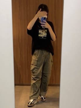 イズヒアーさんのコーディネート