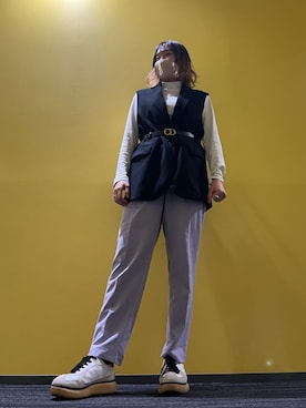 イズヒアーさんのコーディネート