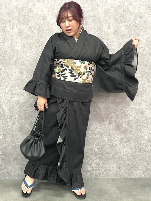 GEVS.（ジェイヴィス）の「1人で着られる綿100％2WAYデニム浴衣(花柄