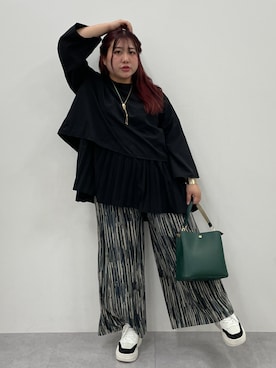 SMILE LAND（スマイルランド）さん（レディース・155cm）の春コーディネート