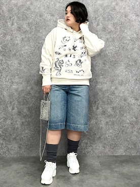 「GEVS.（ジェイヴィス）のアイテム（パーカー）」を使った、SMILE LAND（スマイルランド）さん（レディース・163cm）の冬コーディネート