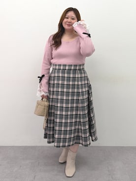 「nissen（ニッセン）の＜大きいサイズ＞ロービングチェックフレアスカート marun（スカート、グレー系）」を使った、SMILE LAND（スマイルランド）さん（レディース・159cm）の秋コーディネート