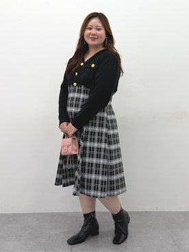 「nissen（ニッセン）の＜大きいサイズ＞金ボタンチェックジャガードドッキングワンピース marun（ワンピース、ブラック系）」を使った、SMILE LAND（スマイルランド）さん（レディース・159cm）の秋コーディネート