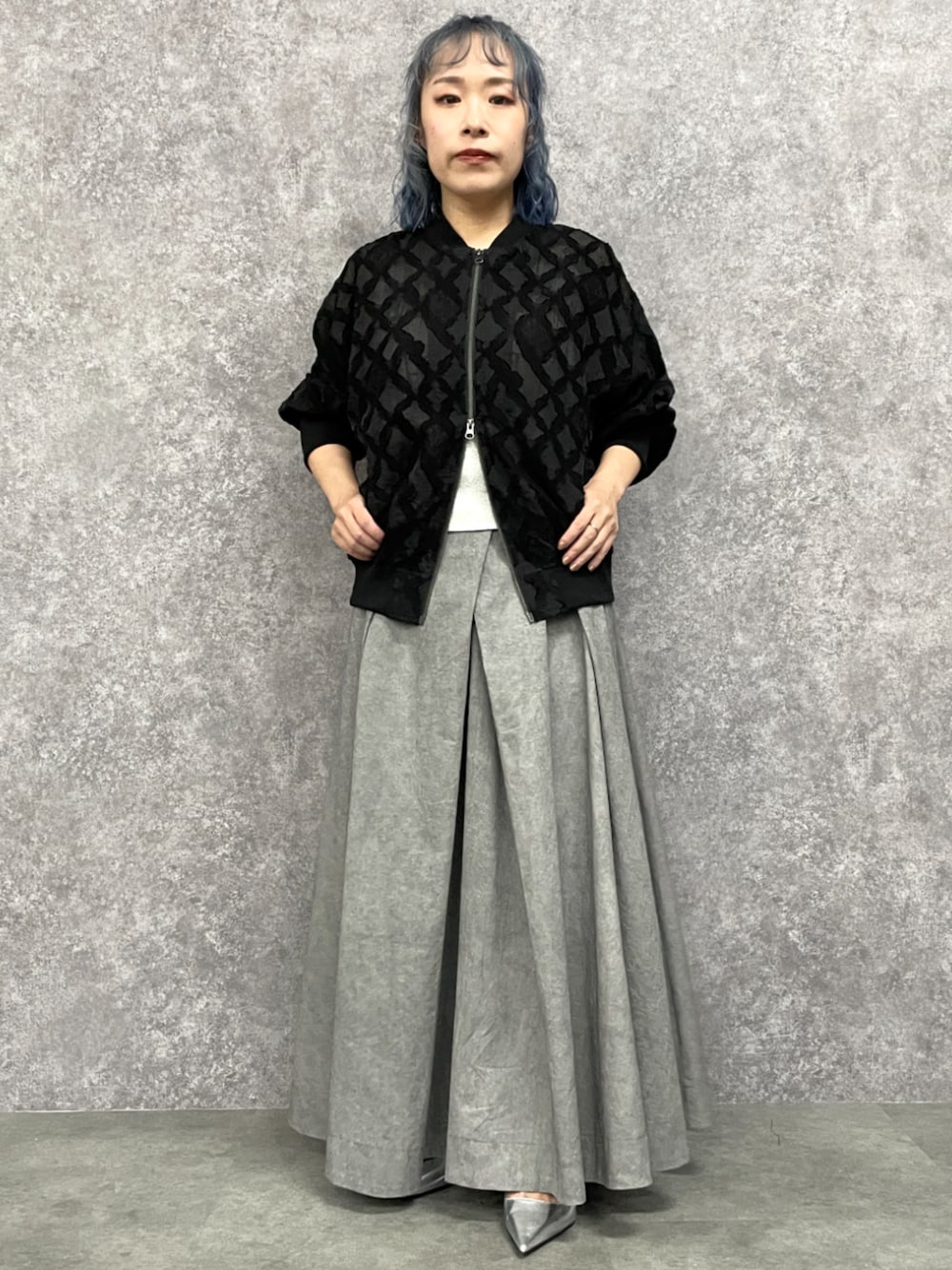 「カジュアル、モデル、ぽっちゃり、夏コーデ、150cm台コーデ、大きいサイズレディースファッション、GEVS.」｜「GEVS.のカットジャガードブルゾン＜大きいサイズ有＞GEVS.（ブルゾン、ブラック系）」を使った、SMILE LAND（スマイルランド）さん（レディース・158cm）の夏コーディネートの1枚目の写真