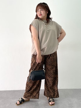 「CHIC STYLE（シックスタイル）のノースリーブデザインカットソー＜大きいサイズ有＞シックスタイル（Tシャツ/カットソー）」を使った、SMILE LAND（スマイルランド）さん（レディース・160cm）の夏コーディネート