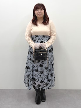 「nissen（ニッセン）の＜大きいサイズ＞フラワーフロッキープリントマーメイドフレアスカート marun（スカート、グレー系）」を使った、SMILE LAND（スマイルランド）さん（レディース・159cm）の秋コーディネート