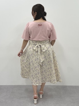 「nissen（ニッセン）の＜大きいサイズ＞リボン使いフラワープリントフレアスカート marun（スカート、ホワイト系）」を使った、SMILE LAND（スマイルランド）さん（レディース・155cm）の春コーディネート