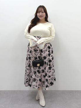 「nissen（ニッセン）の＜大きいサイズ＞袖口リボンレーステレコリブカットソートップス marun（Tシャツ/カットソー、ホワイト系）」を使った、SMILE LAND（スマイルランド）さん（レディース・159cm）の秋コーディネート