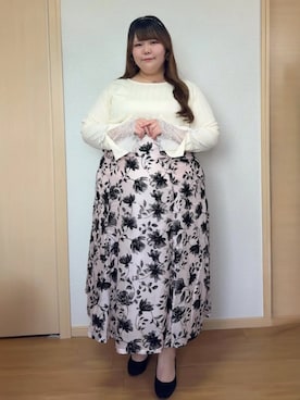 「nissen（ニッセン）の＜大きいサイズ＞フラワーフロッキープリントマーメイドフレアスカート marun（スカート、ピンク系）」を使った、SMILE LAND（スマイルランド）さん（レディース・159cm）の秋コーディネート