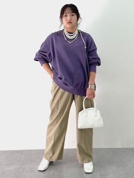 「アイテム（スウェット、パープル系）」を使った、SMILE LAND（スマイルランド）さん（レディース・160cm）の秋コーディネート