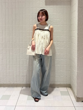 「RODE SKO（ロデスコ）のアイテム（シューズ）」を使った、えみかさん（レディース・155cm）の春コーディネート