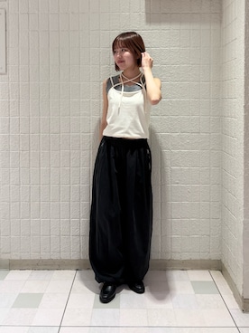 「KBF（ケイビーエフ）のアイテム（タンクトップ）」を使った、えみかさん（レディース・155cm）の秋コーディネート