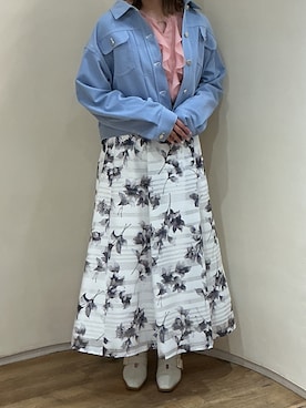 「MISCH MASCH（ミッシュマッシュ）の2026春夏新作 パウダーシフォンバー付きラッフル5分袖ブラウス（シャツ/ブラウス、イエロー系）」を使った、アトレ川崎店さん（レディース・155cm）の春コーディネート