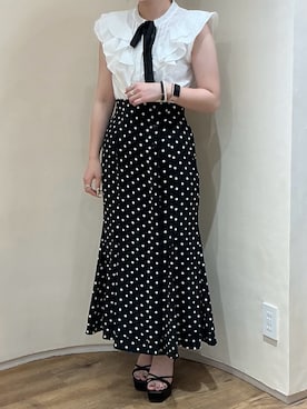 「MISCH MASCH（ミッシュマッシュ）の2026春夏新作 タックリボン綿タッチフリルブラウス（シャツ/ブラウス、ホワイト系）」を使った、アトレ川崎店さん（レディース・155cm）の春コーディネート