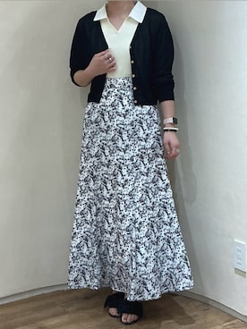 「MISCH MASCH（ミッシュマッシュ）のぼかしフラワースカート（スカート、ブラック系）」を使った、アトレ川崎店さん（レディース・158cm）の夏コーディネート