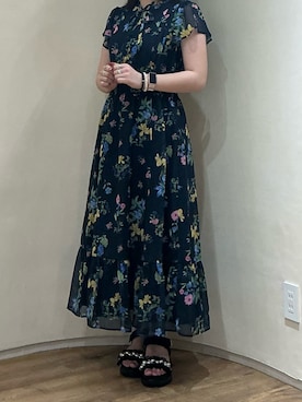 「MISCH MASCH（ミッシュマッシュ）の2026春夏新作 ボタニカルフラワーワンピース（ワンピース、ブルー系）」を使った、アトレ川崎店さん（レディース・155cm）の春コーディネート