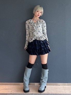 「アイテム（ブーツ、ブルー系）」を使った、AMANEさん（レディース・163cm）の秋コーディネート