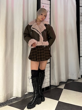 「アイテム（ムートンコート）」を使った、AMANEさん（レディース・163cm）の秋コーディネート