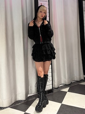 「jouetie（ジュエティ）のストレッチレースアップロングブーツ 厚底（ブーツ、ブラック系）」を使った、AMANEさん（レディース・163cm）の春コーディネート