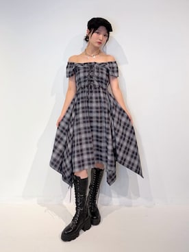 「jouetie（ジュエティ）のストレッチレースアップロングブーツ（ブーツ、ブラック系）」を使った、AMANEさん（レディース・163cm）の夏コーディネート