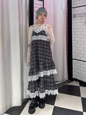 「jouetie（ジュエティ）のアイテム（スニーカー）」を使った、AMANEさん（レディース・163cm）の秋コーディネート