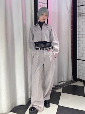 「jouetie（ジュエティ）のアイテム（スニーカー）」を使った、AMANEさん（レディース・163cm）の秋コーディネート