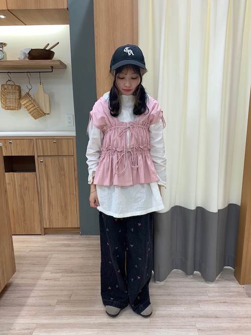 SM2 keittio ゆめタウン姫路つさんのベストを使ったコーディネート