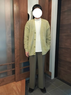「フレアスラックス」｜トロさん（メンズ・178cm）の冬コーディネート