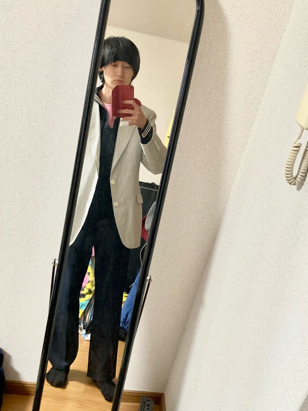 「春服デビュー宣言、春コーデ、オトナカジュアル、春夏コーデ、モノトーン、ビッグシルエット、低身長男子、ホワイト、テーラードジャケット、ピンク、ミリタリー、ootd、春、小森田天神」｜「CORBINのアイテム（テーラードジャケット、ホワイト系）」を使った、小森田  天神さん（メンズ・168cm）の春コーディネートの1枚目の写真