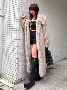 「アイテム（ダッフルコート）」を使った、藤岡真央さん（レディース・154cm）の秋コーディネート