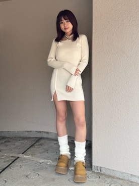 「アイテム（スリッポン）」を使った、藤岡真央さん（レディース・154cm）の秋コーディネート