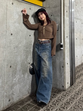 「アイテム（デニムパンツ）」を使った、藤岡真央さん（レディース・154cm）の夏コーディネート