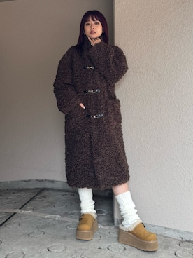 「アイテム（スリッポン）」を使った、藤岡真央さん（レディース・154cm）の秋コーディネート