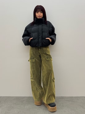 「アイテム（スリッポン）」を使った、藤岡真央さん（レディース・154cm）の冬コーディネート