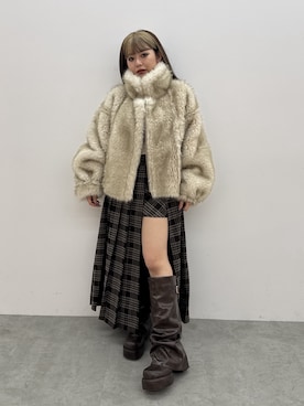 「EVRIS（エヴリス）のアイテム（ジャケット/アウター）」を使った、藤岡真央さん（レディース・154cm）の秋コーディネート