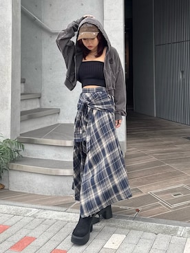 「EVRIS（エヴリス）のアイテム（帽子）」を使った、藤岡真央さん（レディース・154cm）の秋コーディネート