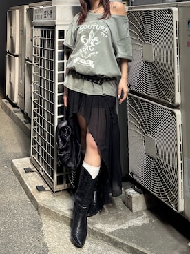 「EVRIS（エヴリス）のアイテム」を使った、藤岡真央さん（レディース・154cm）の春コーディネート