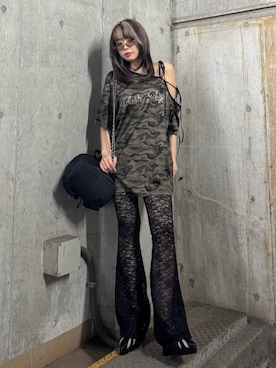 「EVRIS（エヴリス）のアイテム（トップス）」を使った、藤岡真央さん（レディース・154cm）の春コーディネート