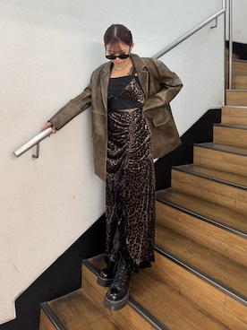 「アイテム（テーラードジャケット）」を使った、藤岡真央さん（レディース・154cm）の夏コーディネート