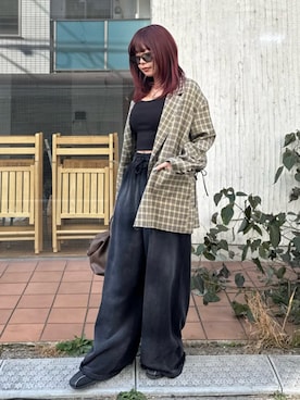 「EVRIS（エヴリス）のアイテム（パンツ）」を使った、藤岡真央さん（レディース・154cm）の春コーディネート