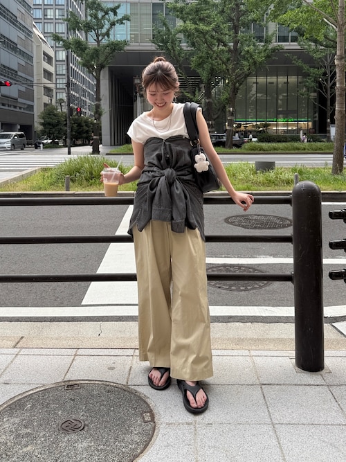 BACKギャザーパウダー加工デニムシャツ