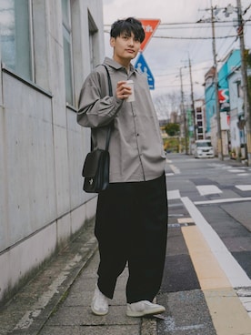 「DEVICE（デバイス）の【WEARISTA こーせ ×DEVICE コラボ】Rename フロントバックル ショルダーバッグ（ショルダーバッグ）」を使った、ryujiさん（メンズ・172cm）の冬コーディネート