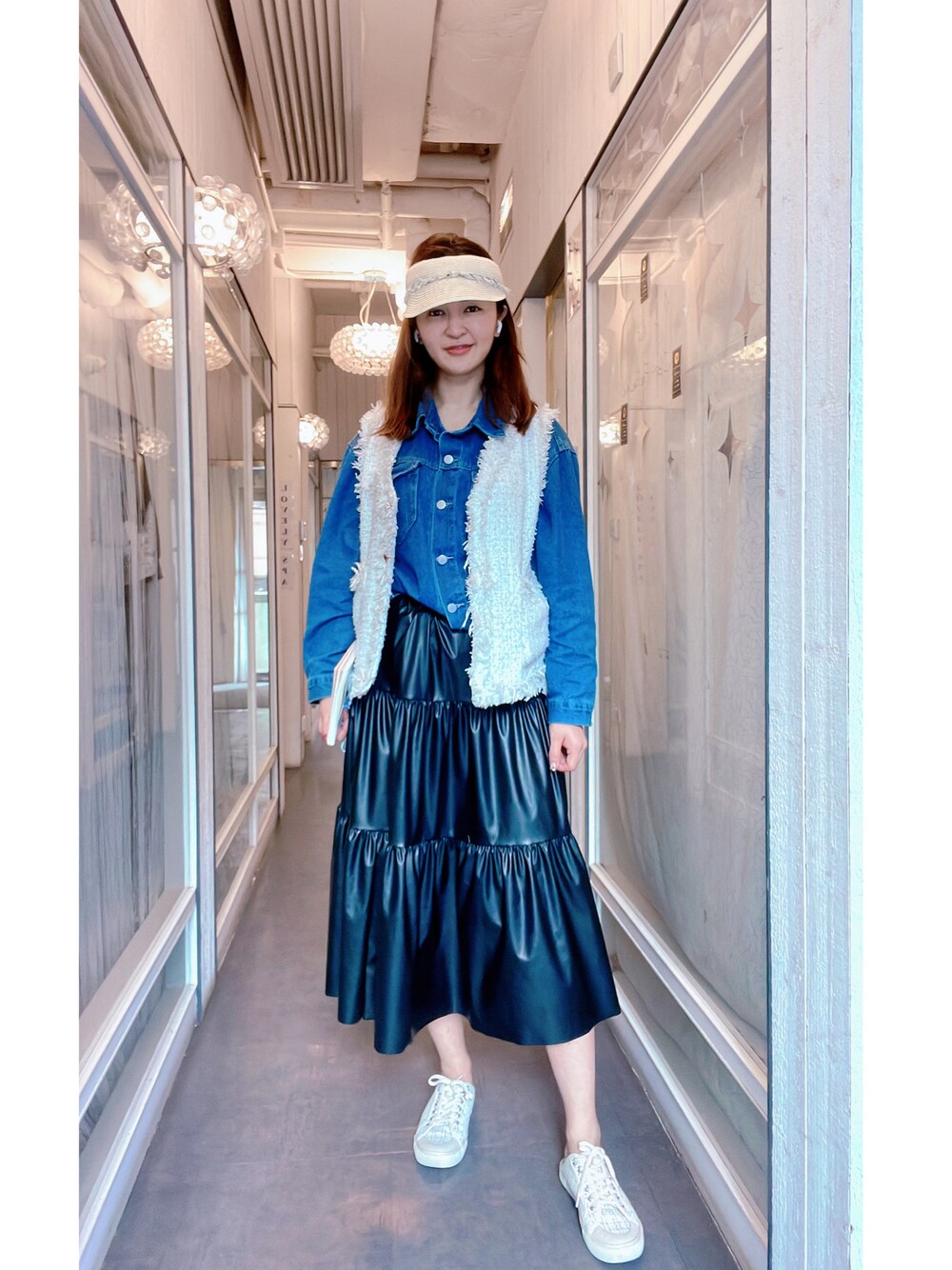 「休閒、基礎款、ootd」｜「ZARAのアイテム（スリッポン、ベージュ系）」を使った、firefirewongさん（レディース・170cm）の冬コーディネートの1枚目の写真
