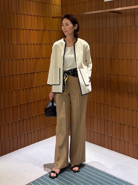 「manipuri（マニプリ）のアイテム」を使った、Takagi_TOMORROWLANDさん（レディース・167cm）の春コーディネート