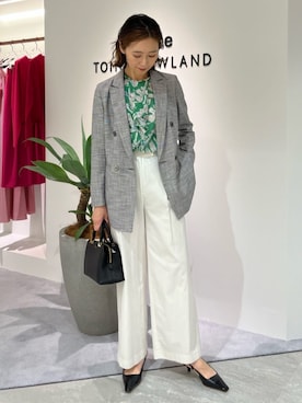 「フラワープリント」｜「アイテム（スラックス）」を使った、Takagi_TOMORROWLANDさん（レディース・167cm）の春コーディネート
