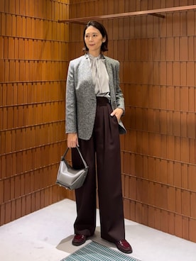 「アイテム（ノーカラージャケット）」を使った、Takagi_TOMORROWLANDさん（レディース・167cm）の秋コーディネート