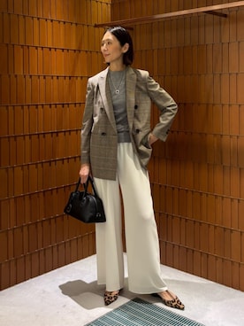 「アイテム（バングル/リストバンド）」を使った、Takagi_TOMORROWLANDさん（レディース・167cm）の秋コーディネート