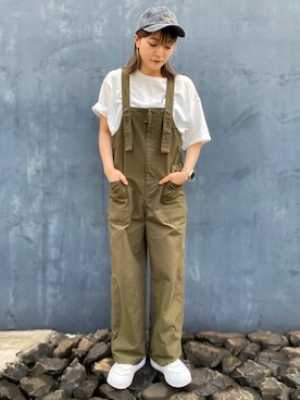 「AVIREX（アヴィレックス）のアイテム（サロペット/オーバーオール）」を使った、itoさん（レディース・162cm）の夏コーディネート