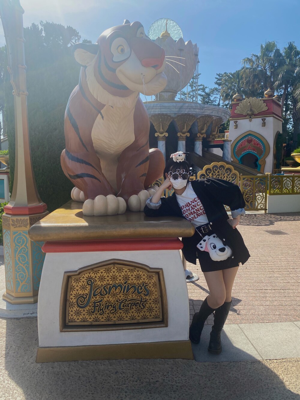 「disney sea、101匹わんちゃん、jouetie、ZARA、Dr.Martens、黒髪ショート、過去code」｜「Dr. Martensの(Dr.Martens)1B60 20ホールブーツ（ブーツ、ブラック系）」を使った、🦎さん（レディース・155cm）の冬コーディネートの1枚目の写真